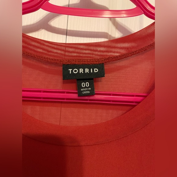 Torrid Sheer Mesh Crew Neck Tee size 10 M - Picture 4 of 7